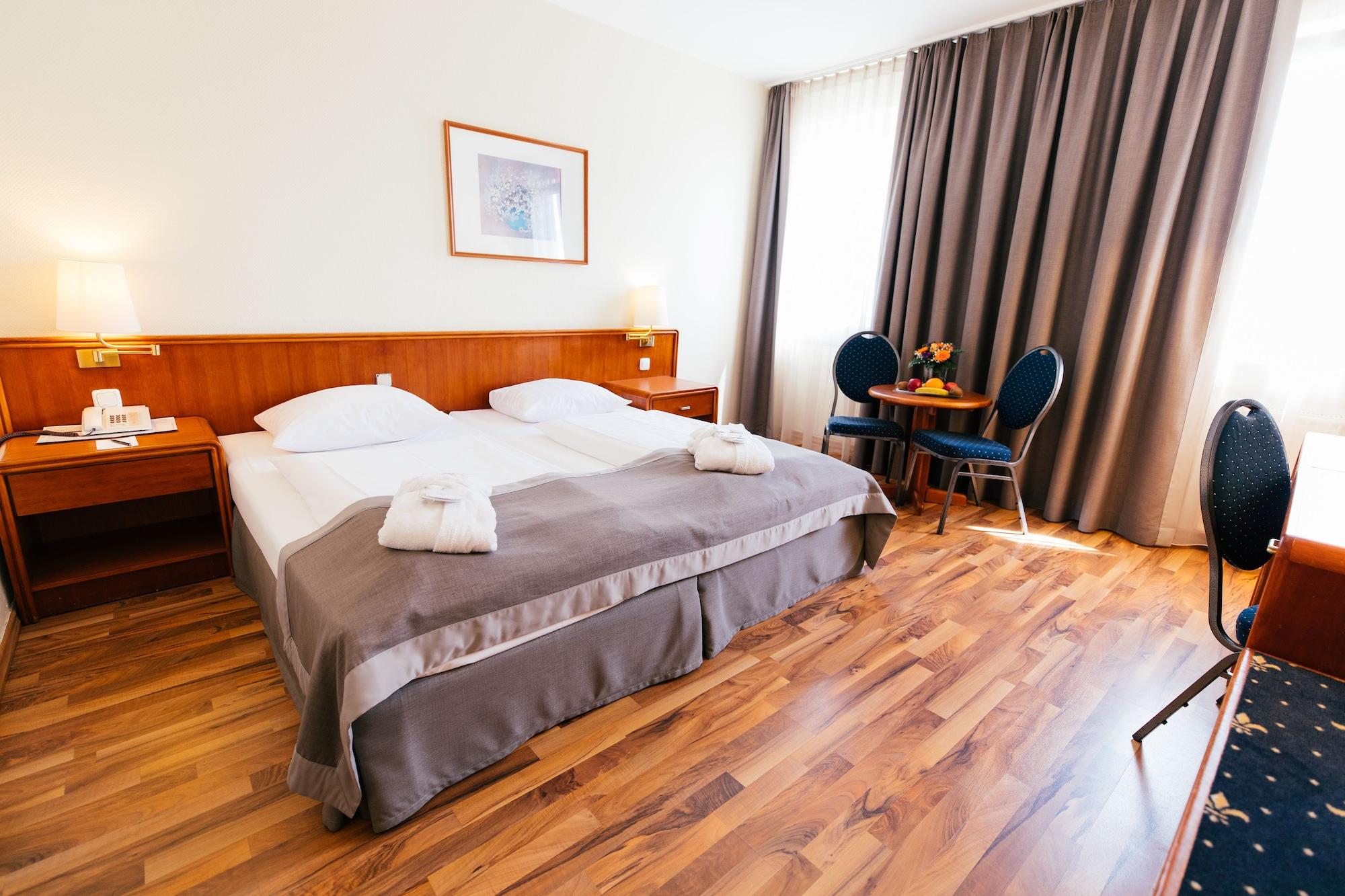 Hotel Excelsior - Central Station Франкфурт-на-Майне Экстерьер фото