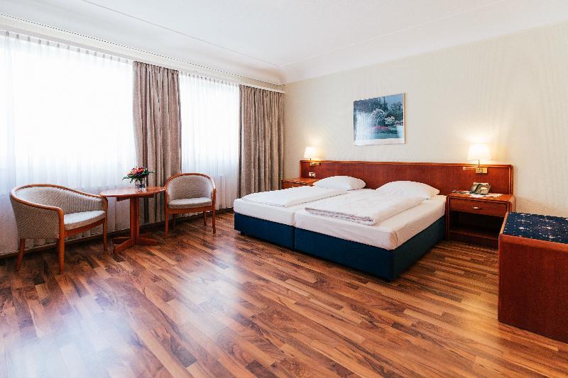 Hotel Excelsior - Central Station Франкфурт-на-Майне Экстерьер фото